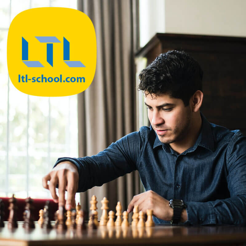 How to pronounce CHESS in American English